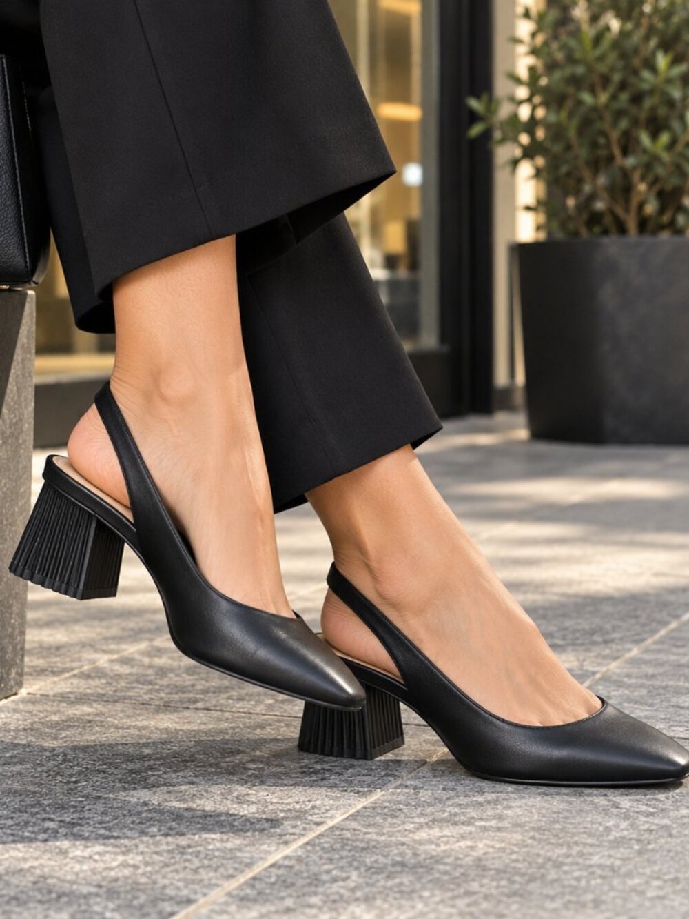 Sam Edelman Women’s 8.5 Black Leather Slingback Pumps Square Toe Block Heel